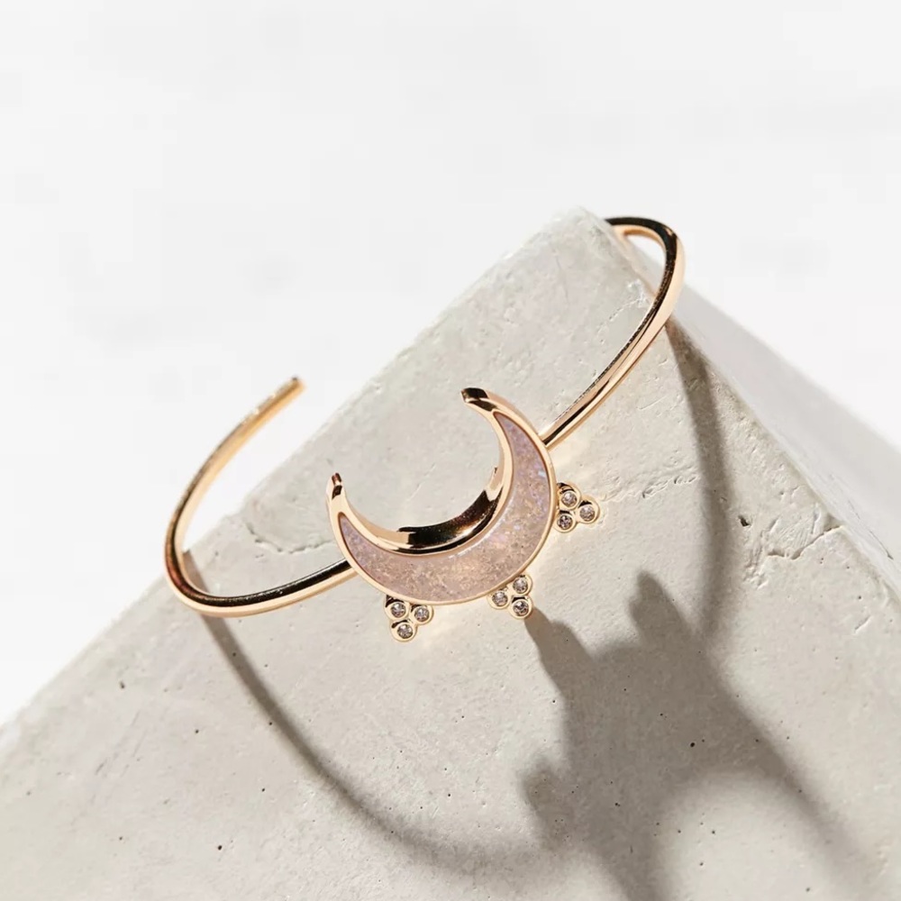 UO Elizabeth Stone Titania Druzy Cuff Bracelet